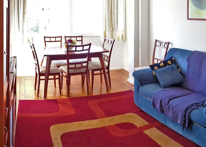 In By Interhome * Lisbon